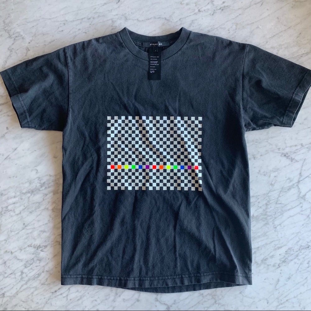 Vintage Strike oil checkered rainbow black t-shirt